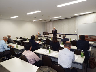総会の様子